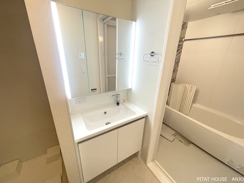 洗面設備　同物件別部屋