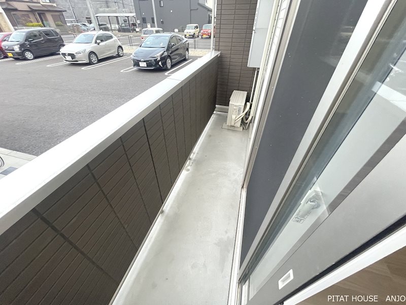 バルコニー　同物件別部屋