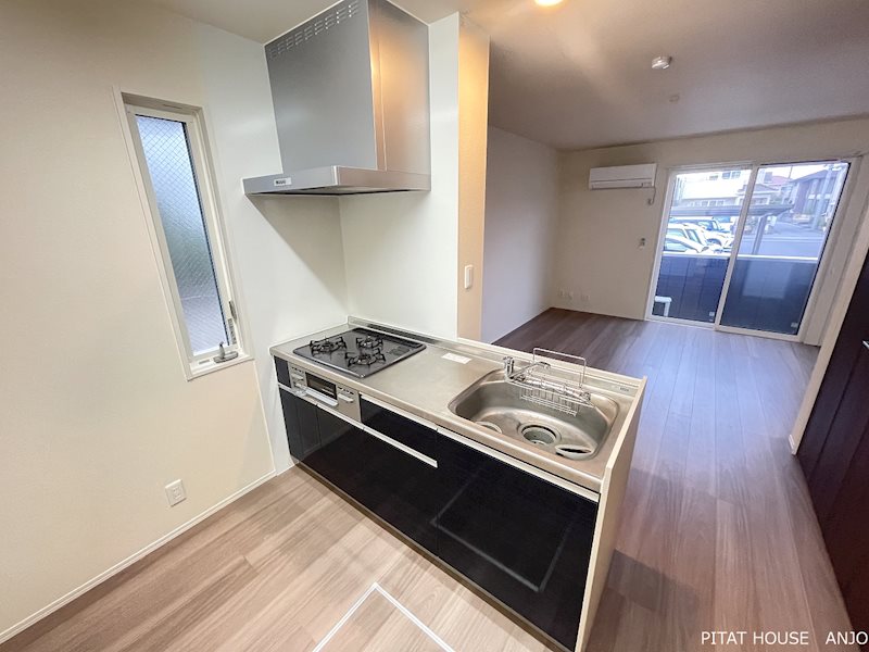 キッチン　同物件別部屋