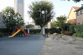 公園　東池袋五丁目児童遊園（公園）まで183m