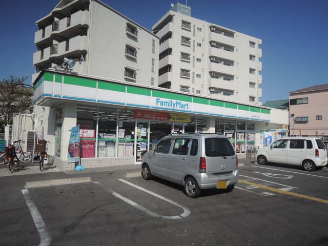 コンビニ　ファミリーマート 八尾安中町六丁目店（コンビニ）まで154m