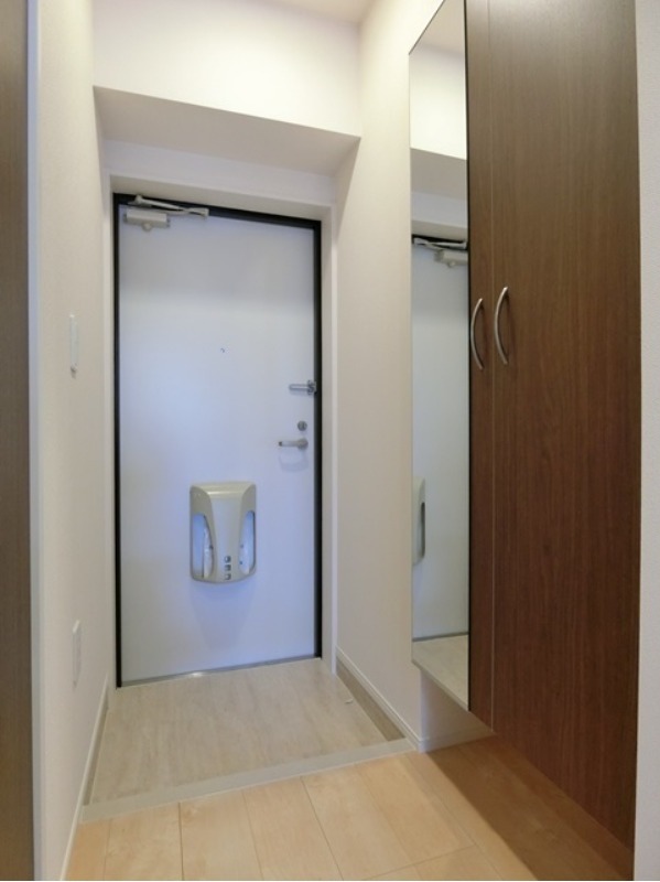 玄関　図面と現状に相違がある場合には現状を優先