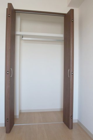 収納　「パイプハンガー付きのクローゼット」