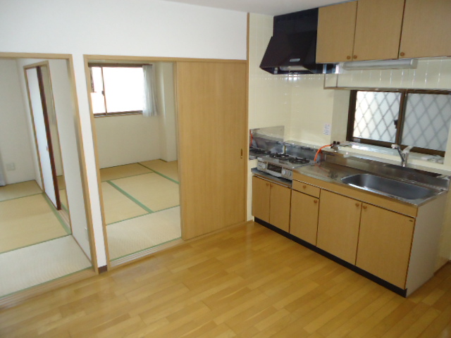 居室・リビング　コンロは無