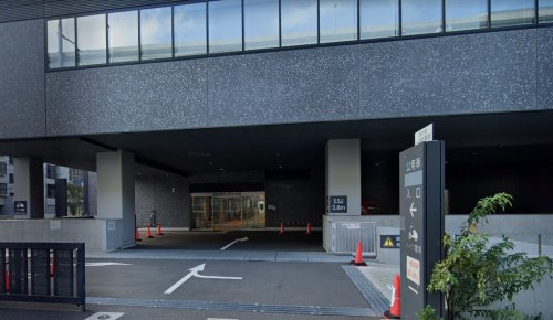 役所　横浜市南区役所（役所）まで240m