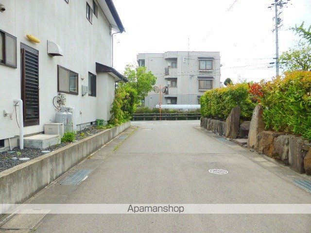 コンビニ　デイリーヤマザキ（コンビニ）まで3354m