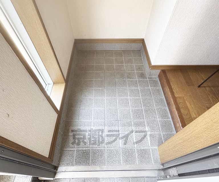 玄関　１０３