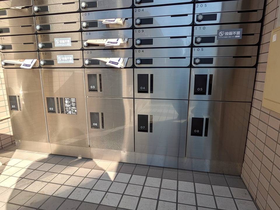 エントランス　宅配ボックス