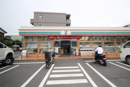コンビニ　セブンイレブン川崎下小田中１丁目店（コンビニ）まで309m