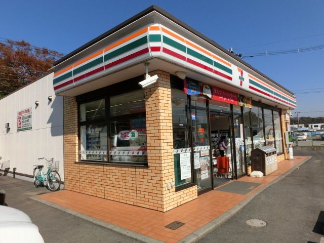 コンビニ　セブンイレブン千葉星久喜東店（コンビニ）まで212m