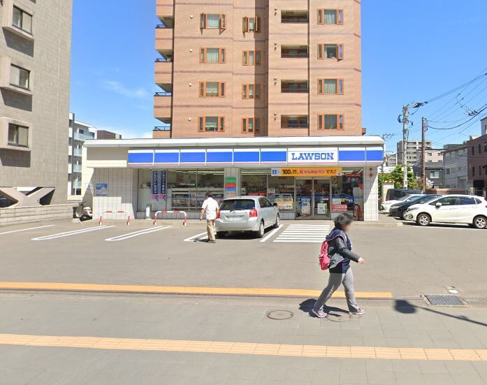 コンビニ　ローソン札幌北1条西店（コンビニ）まで136m