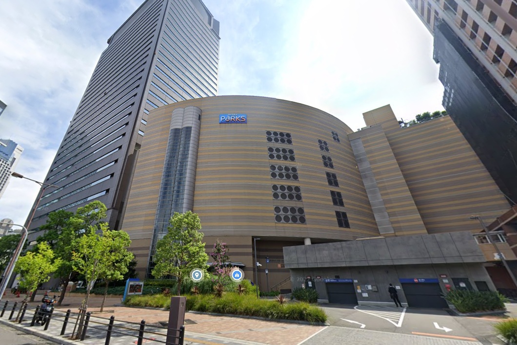 ショッピングセンター　なんばパークス（ショッピングセンター）まで677m