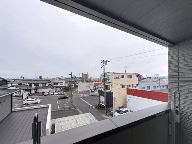 眺望　掲載写真は同型モデルを掲載しており実際のお部屋と仕様等が異な