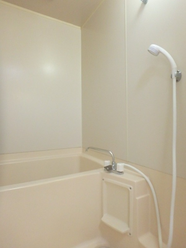 バス・シャワールーム　図面と現状に相違がある場合には現状を優先