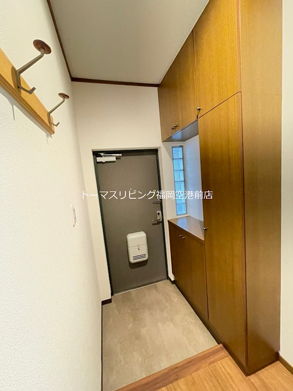 玄関　別部屋写真