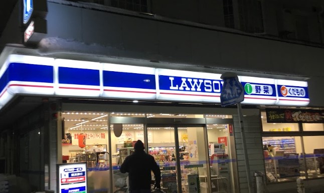 コンビニ　ローソン 川崎小田店（コンビニ）まで496m