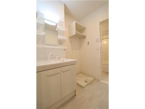 洗面設備　洗面台・洗濯機置場