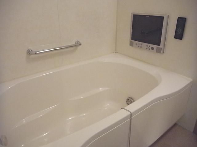 バス・シャワールーム　☆清潔感あふれる綺麗な浴室☆