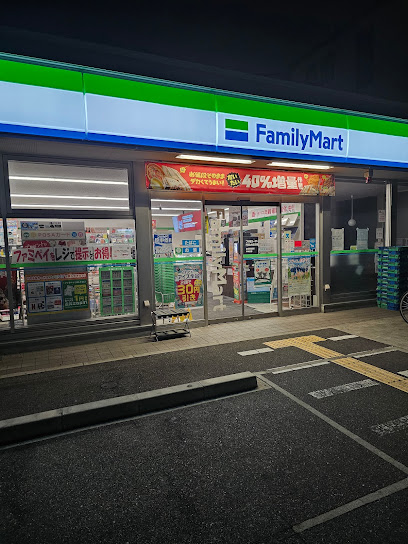 コンビニ　ファミリーマート 門真大倉町店（コンビニ）まで425m