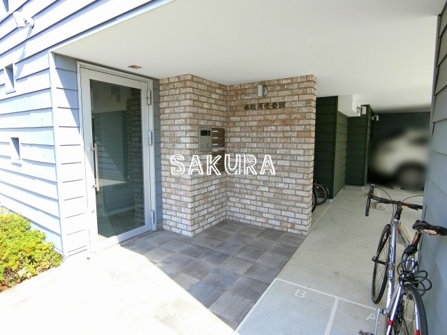 エントランス　管理の行き届いたエントラスです♪