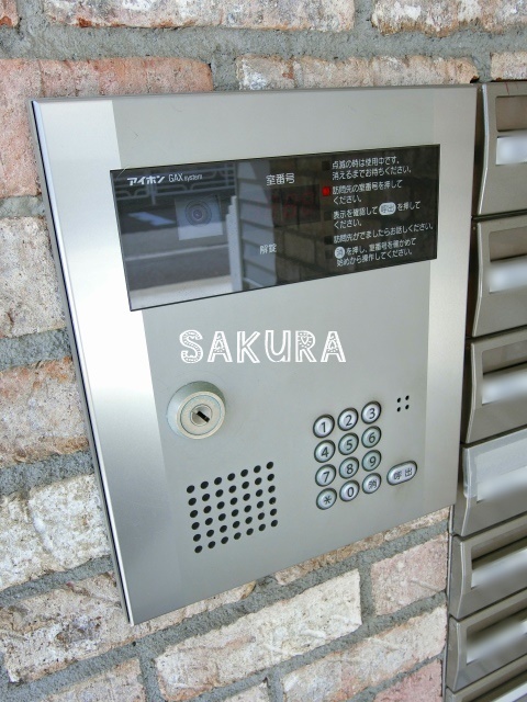 セキュリティ　女性の方でも安心のモニター付きオートロック♪