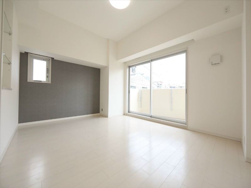 バルコニー　ＬＤＫ12.5帖　システムキッチン　2面採光　イメージ写真