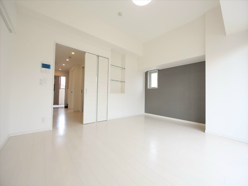 居室・リビング　ＬＤＫ12.5帖　システムキッチン　2面採光　イメージ写真