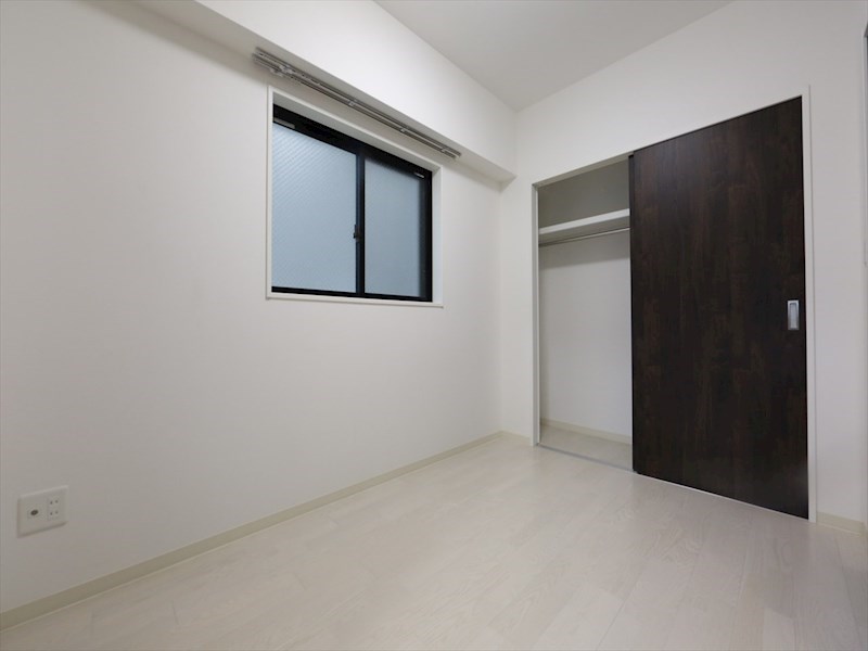 収納　洋室4.31帖　クローゼット（収納充実してます）