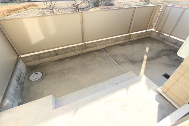 バルコニー　テラス