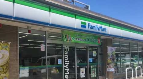 コンビニ　ファミリーマート川崎川中島二丁目店（コンビニ）まで126m