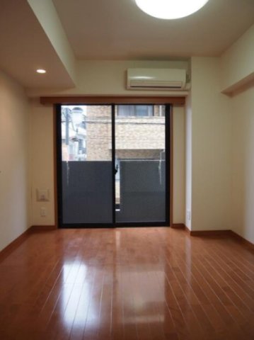 居室・リビング　※別部屋参考写真