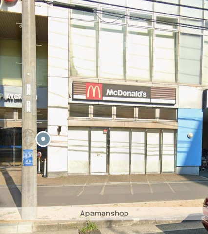 飲食店　マクドナルド東淀川ラウンドワン店（飲食店）まで95m