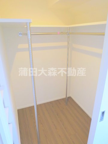 収納　収納　ウォークインクローゼット