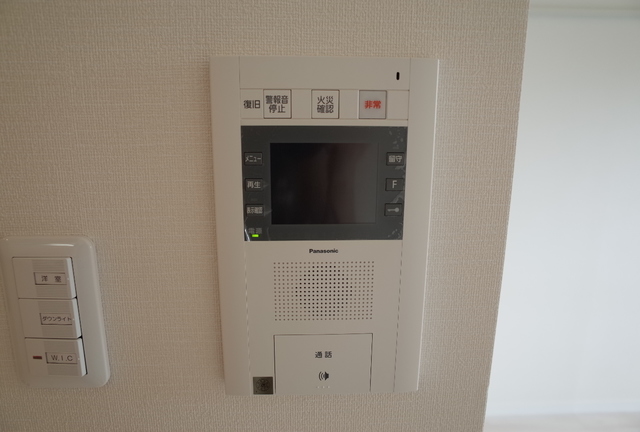 セキュリティ　来客の方が見えて安心、ＴＶモニターホン。