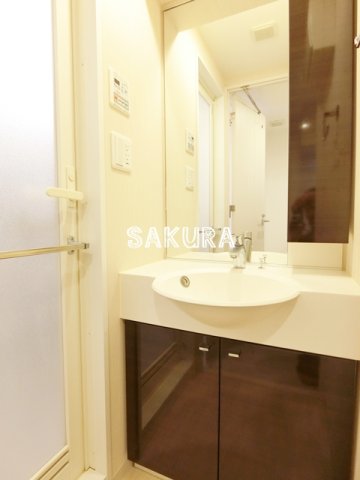 洗面設備　忙しい朝には欠かせない洗面所です♪