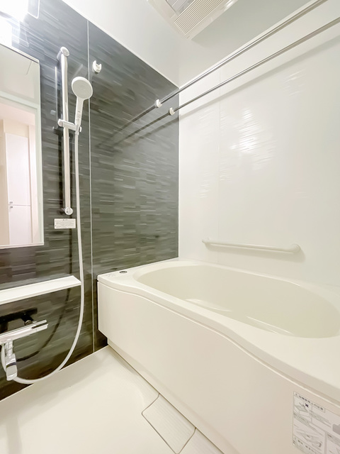 バス・シャワールーム　※写真は同タイプ住戸です。