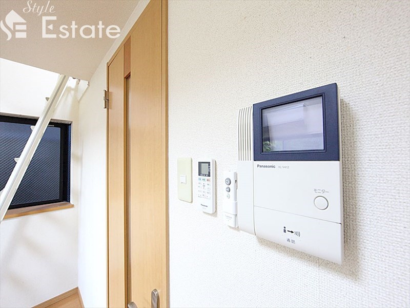 セキュリティ　モニター付きインターホン