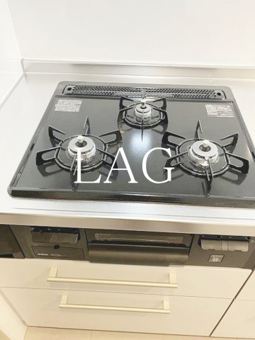 その他設備　3口コンロです。