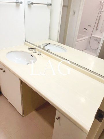 洗面設備　洗面台です。