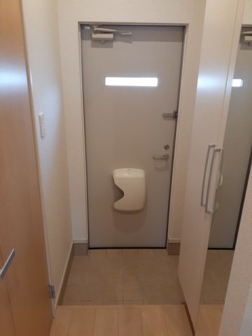 玄関　ゆったりとした玄関です