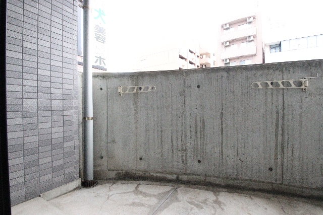 バルコニー　※別室の参考写真の為、現況優先です。