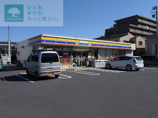 コンビニ　ミニストップ前原東3丁目店（コンビニ）まで360m
