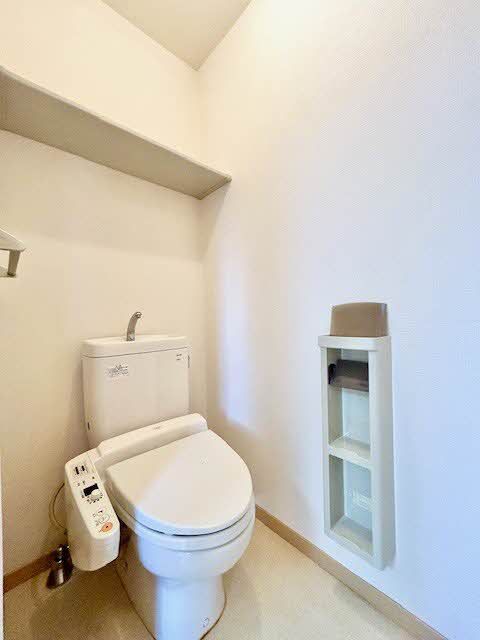 トイレ　トイレ