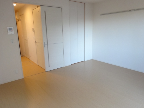 その他部屋・スペース　9.1帖と広めの居室です