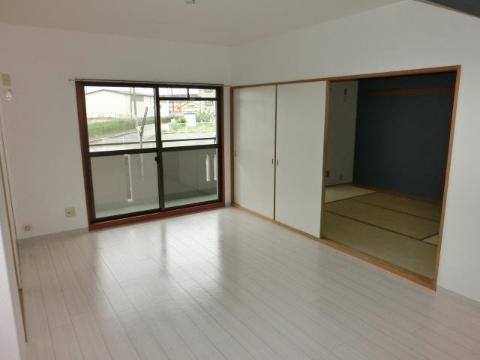 居室・リビング　リビング