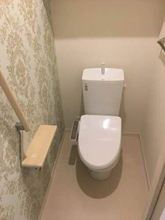 トイレ　トイレ