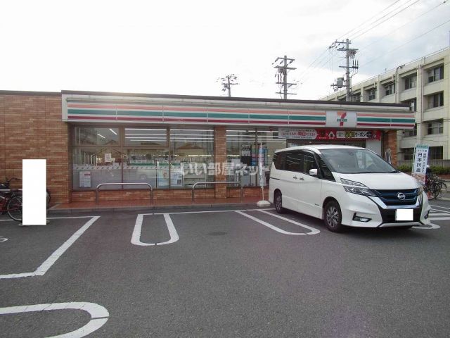 コンビニ　セブンイレブン細江店（コンビニ）まで216m