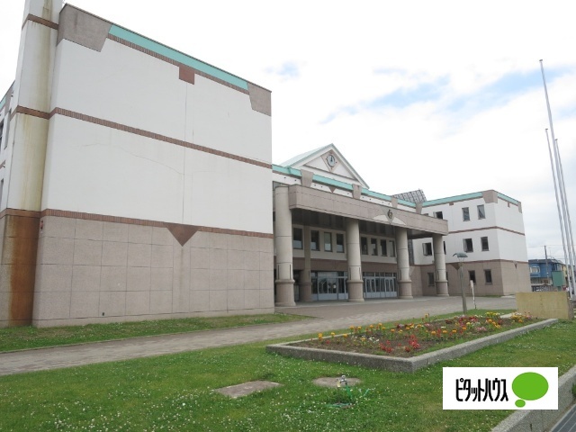 中学校　旭川市立永山中学校（中学校）まで989m