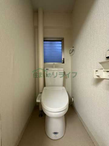 トイレ　退去したばかりでクリーニング前になります