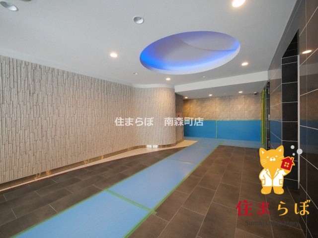 エントランス　共用部の印象も大切に